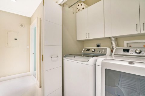 Condo in Fort Lauderdale, Florida, 3 bedrooms  № 2173876 - photo 20