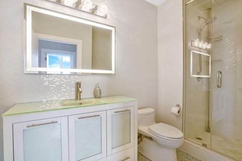 Condo in Fort Lauderdale, Florida, 3 bedrooms  № 2173876 - photo 18