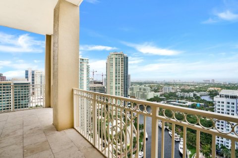 Condo in Fort Lauderdale, Florida, 3 bedrooms  № 2173876 - photo 22