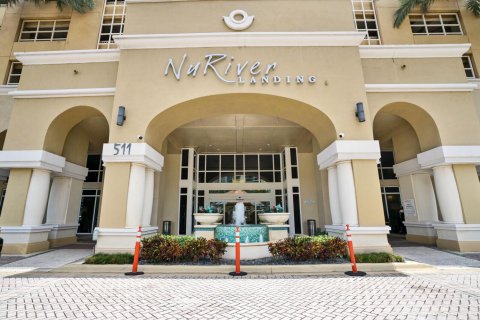 Condo in Fort Lauderdale, Florida, 3 bedrooms  № 2173876 - photo 2