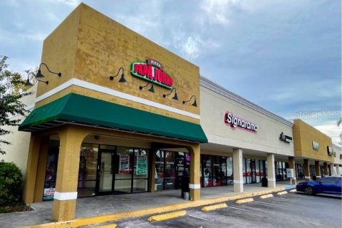 Propiedad comercial en alquiler en Winter Park, Florida, 1397.44 m2 № 791806 - foto 1