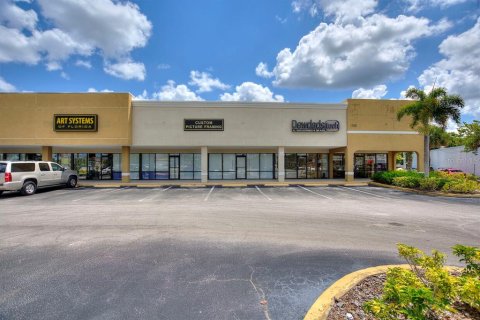 Propiedad comercial en alquiler en Winter Park, Florida, 1397.44 m2 № 791806 - foto 4