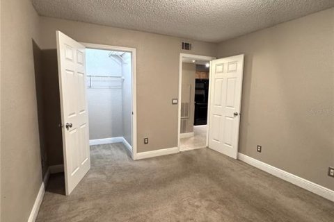 Condo in Orlando, Florida, 1 bedroom  № 1914967 - photo 14