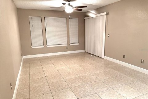 Condo in Orlando, Florida, 1 bedroom  № 1914967 - photo 3