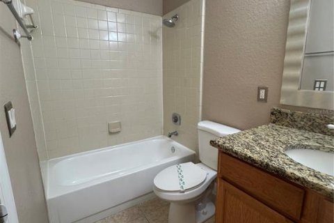 Condo in Orlando, Florida, 1 bedroom  № 1914967 - photo 12