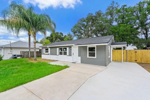 Villa ou maison à vendre à Orlando, Floride: 3 chambres, 97.55 m2 № 2156279 - photo 1