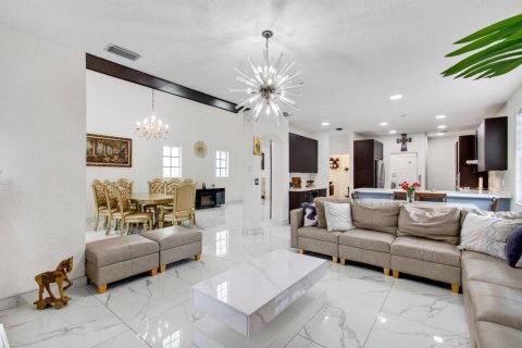 Villa ou maison à Coconut Creek, Floride 3 chambres, 264.77 m2 № 2359595