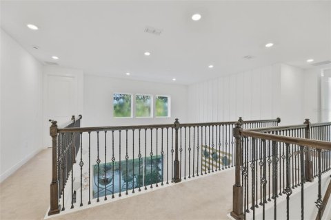House in Riverview, Florida 5 bedrooms, 397.71 sq.m. № 2223245 - photo 25
