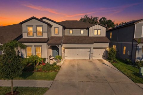 House in Riverview, Florida 5 bedrooms, 397.71 sq.m. № 2223245 - photo 2
