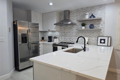 Condominio en alquiler en Bradenton, Florida, 3 dormitorios, 133.69 m2 № 1886945 - foto 2