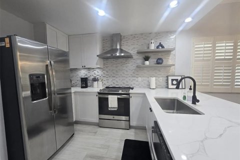 Condominio en alquiler en Bradenton, Florida, 3 dormitorios, 133.69 m2 № 1886945 - foto 6