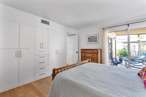Copropriété à vendre à Miami, Floride: 2 chambres, 98.48 m2 № 1969058 - photo 18