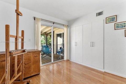 Copropriété à vendre à Miami, Floride: 2 chambres, 98.48 m2 № 1969058 - photo 15