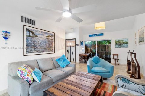 Copropriété à vendre à Miami, Floride: 2 chambres, 98.48 m2 № 1969058 - photo 7