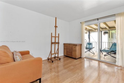 Copropriété à vendre à Miami, Floride: 2 chambres, 98.48 m2 № 1969058 - photo 16