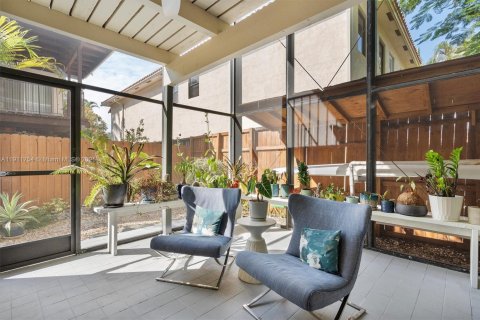 Copropriété à vendre à Miami, Floride: 2 chambres, 98.48 m2 № 1969058 - photo 27