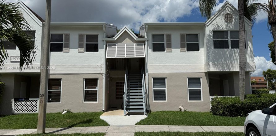 Condominio en Hialeah, Florida, 1 dormitorio № 1887722