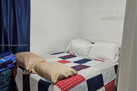 House in Miami, Florida 3 bedrooms, 85.28 sq.m. № 1961538 - photo 13