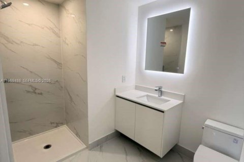 Condo in Miami, Florida, 3 bedrooms  № 2030230 - photo 22