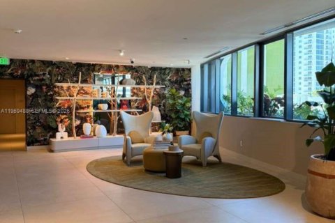 Condo in Miami, Florida, 3 bedrooms  № 2030230 - photo 25