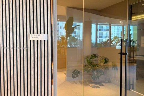 Condo in Miami, Florida, 3 bedrooms  № 2030230 - photo 26