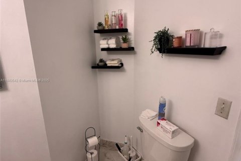 Townhouse in Coral Springs, Florida 3 bedrooms, 127.65 sq.m. № 1838760 - photo 6