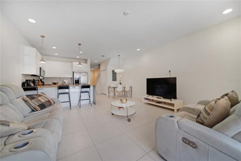 Townhouse in Clermont, Florida 3 bedrooms, 139.45 sq.m. № 1855803 - photo 13