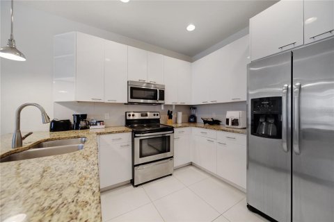 Townhouse in Clermont, Florida 3 bedrooms, 139.45 sq.m. № 1855803 - photo 7