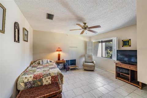 House in Tarpon Springs, Florida 2 bedrooms, 102.19 sq.m. № 1609111 - photo 18