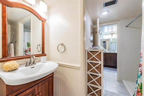 House in Tarpon Springs, Florida 2 bedrooms, 102.19 sq.m. № 1609111 - photo 17