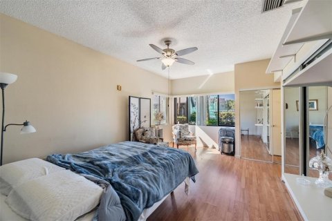 House in Tarpon Springs, Florida 2 bedrooms, 102.19 sq.m. № 1609111 - photo 13