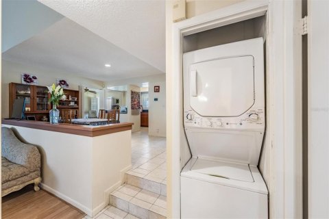 House in Tarpon Springs, Florida 2 bedrooms, 102.19 sq.m. № 1609111 - photo 20