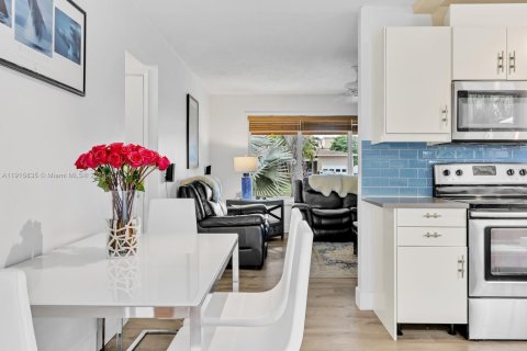 Casa en venta en Hollywood, Florida, 3 dormitorios, 120.22 m2 № 1970926 - foto 20