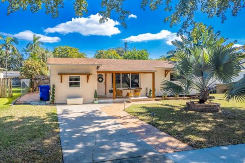 Casa en venta en Hollywood, Florida, 3 dormitorios, 120.22 m2 № 1970926 - foto 1