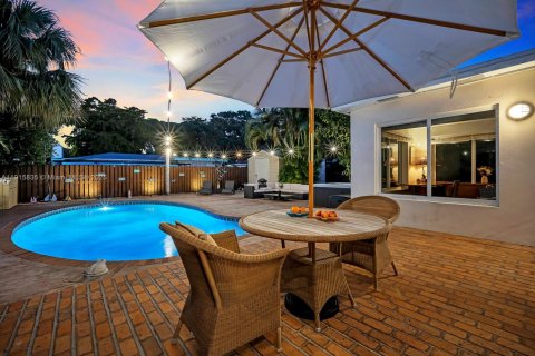 Casa en venta en Hollywood, Florida, 3 dormitorios, 120.22 m2 № 1970926 - foto 3