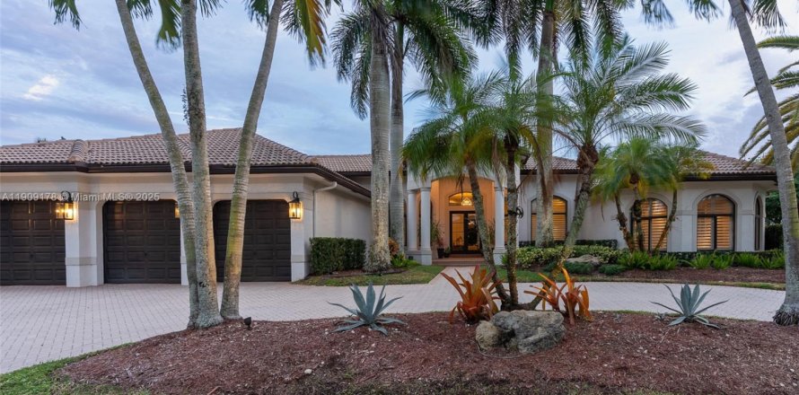 Дом в Уэстон, Флорида 5 спален, 406.63м2 № 1965580