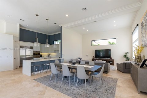 Купить виллу или дом в Уэстон, Флорида 5 спален, 406.63м2, № 1965580 - фото 12