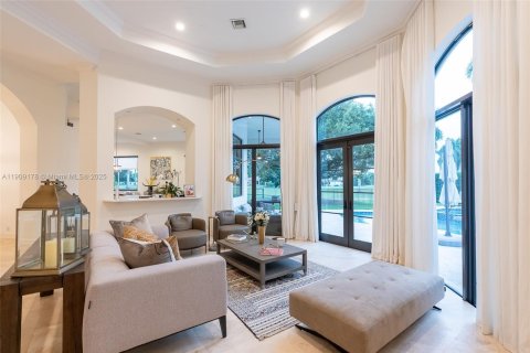 Купить виллу или дом в Уэстон, Флорида 5 спален, 406.63м2, № 1965580 - фото 22