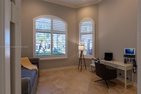 Купить виллу или дом в Уэстон, Флорида 5 спален, 406.63м2, № 1965580 - фото 30