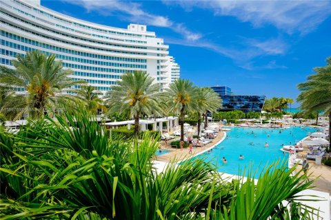 Condo in Miami Beach, Florida № 2081565 - photo 7