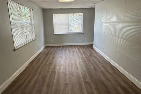 Casa en venta en Tampa, Florida, 4 dormitorios, 126.72 m2 № 1670129 - foto 2