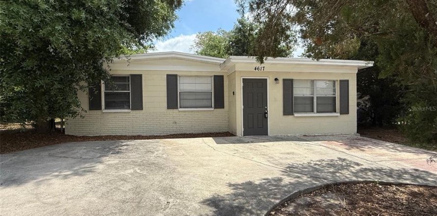 Casa en Tampa, Florida 4 dormitorios, 126.72 m2 № 1670129