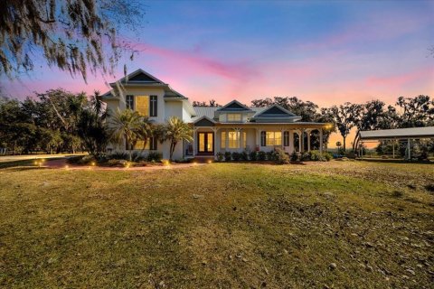 Casa en Astatula, Florida 4 dormitorios, 242.94 m2 № 2139148