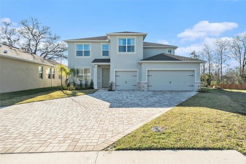 House in Lutz, Florida 4 bedrooms, 304.53 sq.m. № 1894539 - photo 2