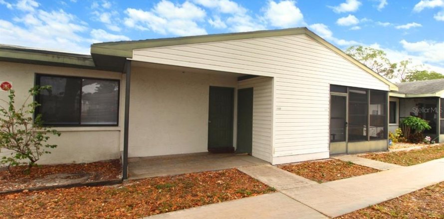 Condominio en Bradenton, Florida, 2 dormitorios № 1895211