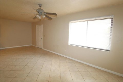 Condo in Bradenton, Florida, 2 bedrooms  № 1895211 - photo 5