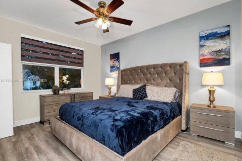 Touwnhouse à louer à Pembroke Pines, Floride: 3 chambres, 153.94 m2 № 1996854 - photo 15