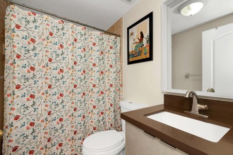 Touwnhouse à louer à Pembroke Pines, Floride: 3 chambres, 153.94 m2 № 1996854 - photo 18