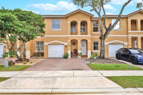 Touwnhouse à Pembroke Pines, Floride 3 chambres, 153.94 m2 № 1996854
