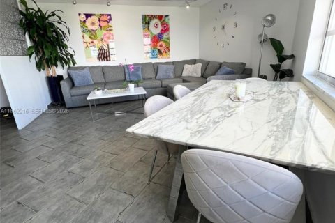 Купить кондоминиум в Авентура, Флорида 1 спальня, 81.1м2, № 2013838 - фото 12